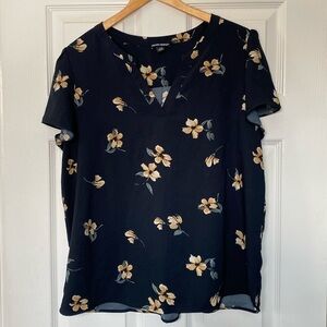Hilary Radley Black & Tan Floral Pleated Top - Size L
